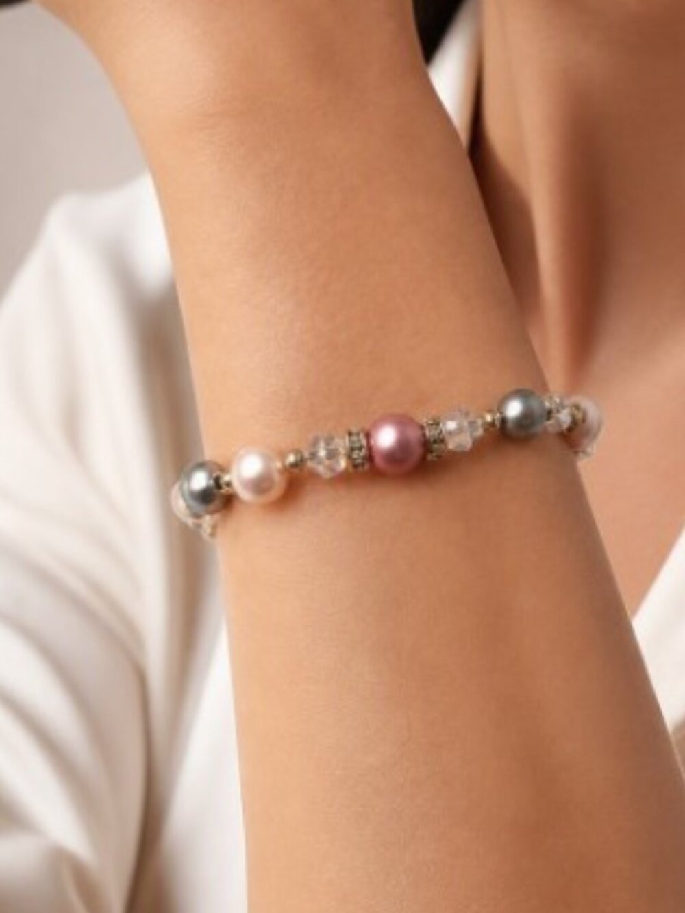 Handmade Dainty Glass Pearls & Crystal Beaded Bracelet
